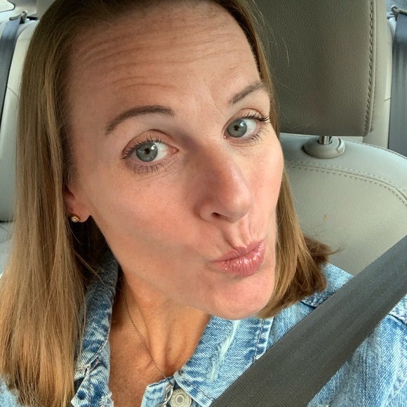 Meet your Posher, Heather - Picture 4 of 7